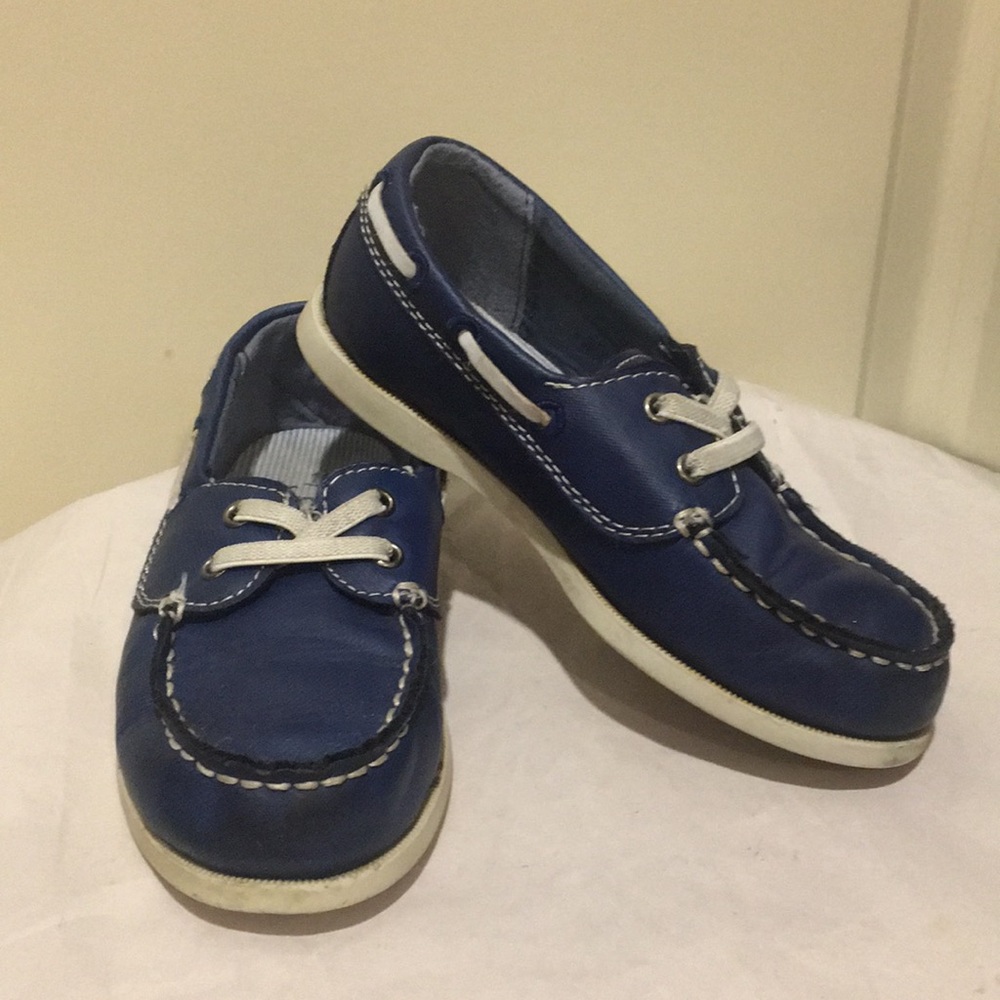 Carter’s kids toddlers loafers boat slip on preppy shoes size 10 toddler